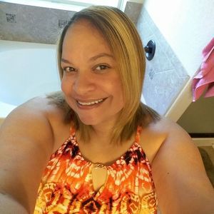 Meet your Posher, Isabel